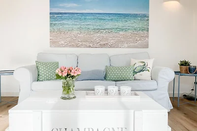Strand Cottage