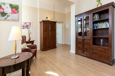 Villa Arcadia, App. 06