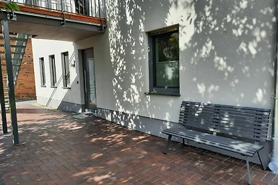 FW2 100 m² Terrasse