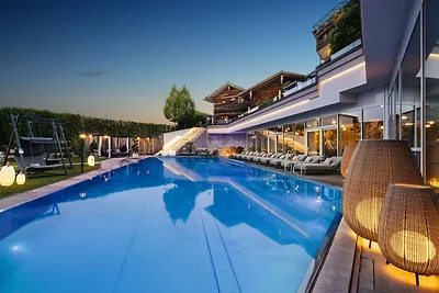 LUXURY-POOL-SUITE