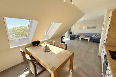 Ferienwohnung 04 mit Südbalkon und Meerblick