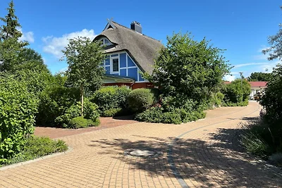 Bültenzeit mit WLAN, Parkplatz und Terrasse