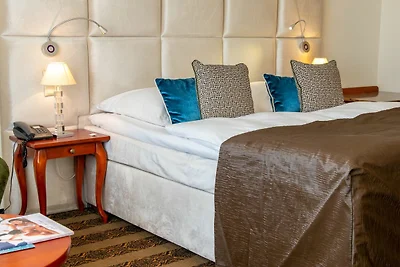 Hotelzimmer (a)