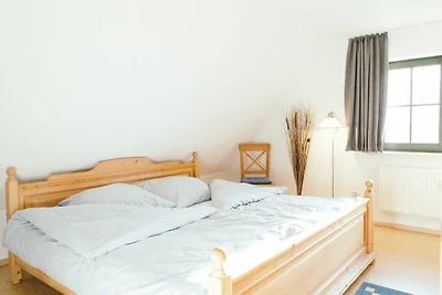 Ferienhaus unterm Reetdach in Woorke