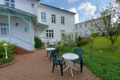 Ferienwohnung 5, DG, WLAN, Sitecke im Garten