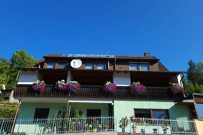 Doppelzimmer mit Balkon (Etagendusche/WC)