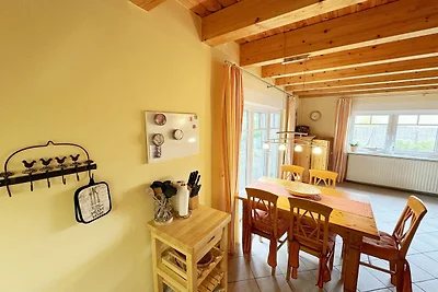 Doppelhaushälfte Weinrich mit Terrasse...