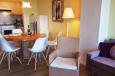 3 Raum/ Balkon mit Gartenzugang