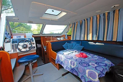 Haines 1070 - führerscheinfreies Hausboot