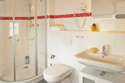 Floating House 2 Wotig mit Kamin