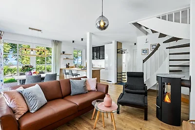 Reet-Haus XL mit 4 Schlafzimmern, Kamin und...