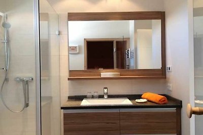 Penthouse 1 / Nr. 8