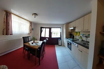 70 qm Souterrain Ferienwohnung mit 2...