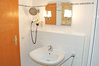 12 schöne 3-Raum-Ferienwohnung mit Balkon