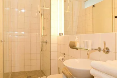 Villa Artemis, 10 Patras