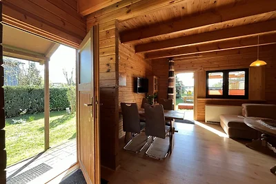 3-Raum-Holzhaus mit Gartenterrasse (70m², max...