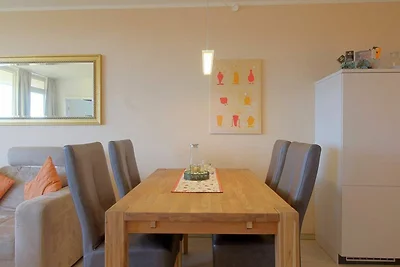 Apartment 422