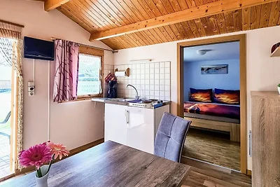 Holzhäuschen am Waldesrand