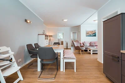 Apartment 4