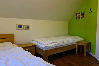 A12: 3-Raum-Ferienhaus (90m²; max. 5 Pers.)