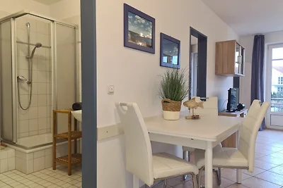 A9: Seeblick 2-Raum-Fewo (34m², max. 3 Pers.)