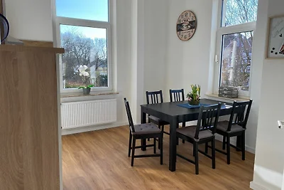 118qm - Altbauwohnung - Mit Flussblick -...