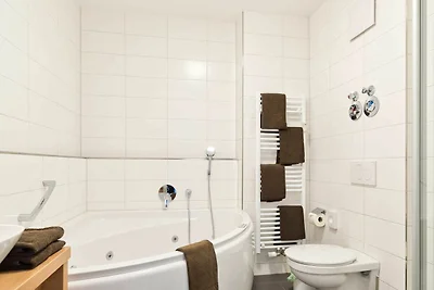 GRA-303 - Ferienwohnung mit Whirlpool und Sau...