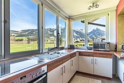 Ferienwohnung mit Bergblick, Parkplatz und...