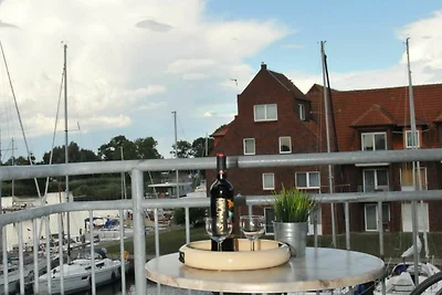 FEWO mit Balkon, 1-Raum-Appartement / Seester...