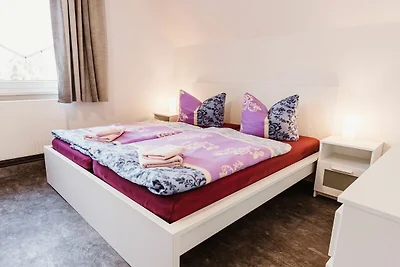 FW 1 mit 2 Schlafzimmern & Balkon