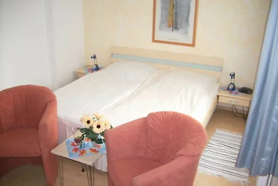 VO 2; 1-Raum; EG; Terrasse; 25m²