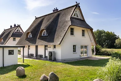 Reet-Haus XL mit 4 Schlafzimmern, Kamin und...