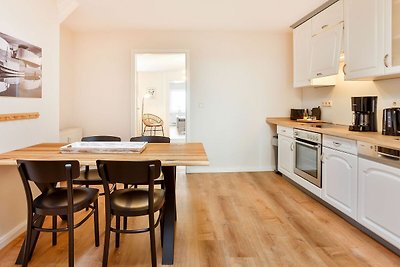 Apartment 6