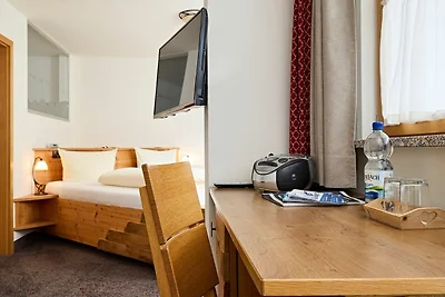 Doppelzimmer Nr. 16