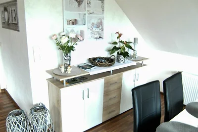Dachgeschoss-Ferienwohnung