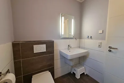 A12: 3-Raum-Ferienhaus (90m²; max. 5 Pers.)