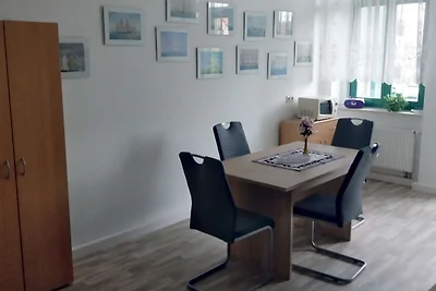 I. OG 82m², 2 Zi. mit Balkon