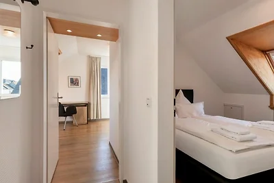 Wohnung Dach zur Inselseite mit Balkon