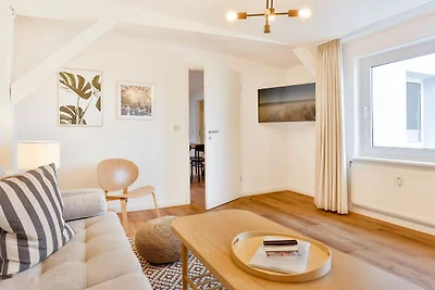 Apartment 6