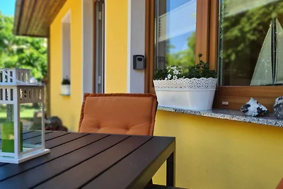 Bungalow mit Terrasse (50m², max 4 Personen)