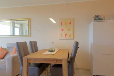 Apartment 422