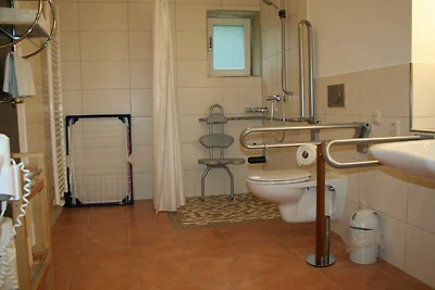 Ferienwohnung Setzberg rollstuhlgerecht DIN 1...