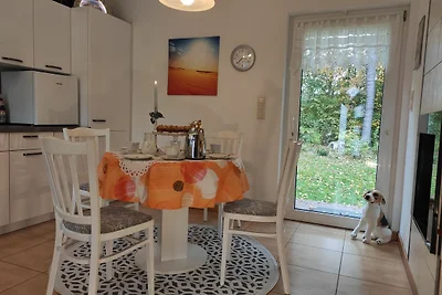 Ferienhaus, komb. WZ/SZ, Küche, DU/WC, Garten