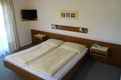 Doppelzimmer mit Balkon 1