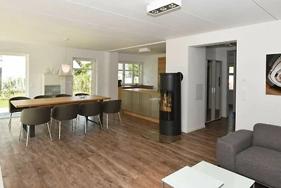 exklusive Reetdach Villa nur 500 Meter bis zu...