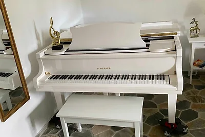 BEETHOVEN APARTMENT