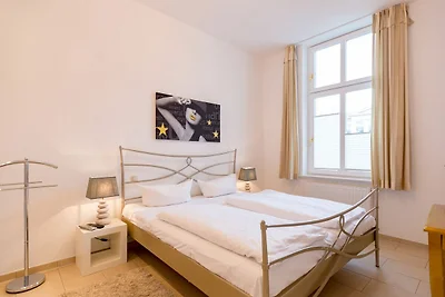 Das Autorenhaus, App. 03 Heinrich Mann