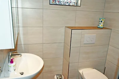 Ferienbungalow mit grossem Garten im Ostseeba...