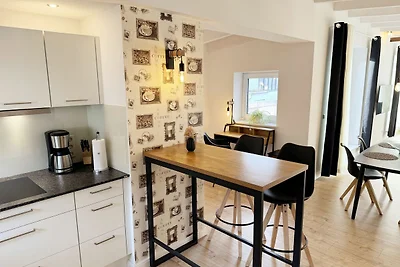 Fewo Ostseelauschen mit Gaskamin & Balkon