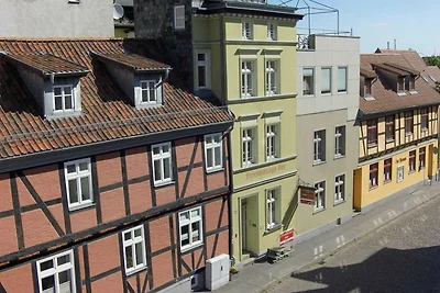 Turmhaus mit Dachterrasse, 1. OG Langenstr.